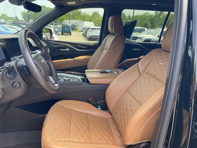 used 2023 Cadillac Escalade ESV car, priced at $79,500
