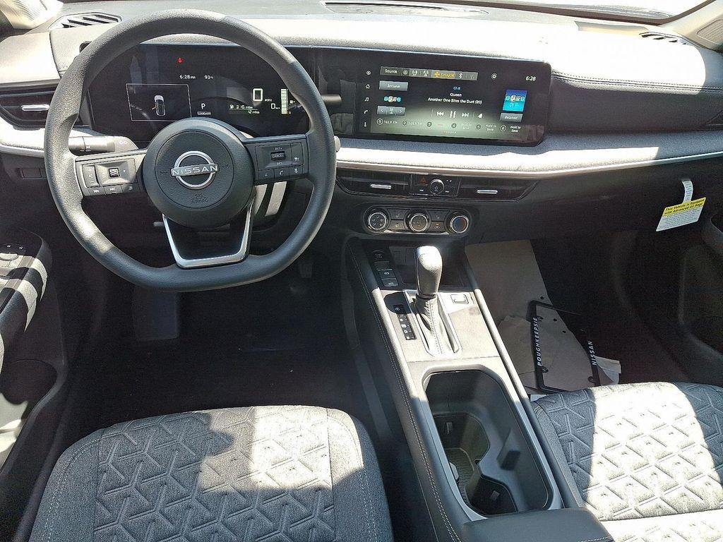 new 2025 Nissan Kicks car, priced at $28,961