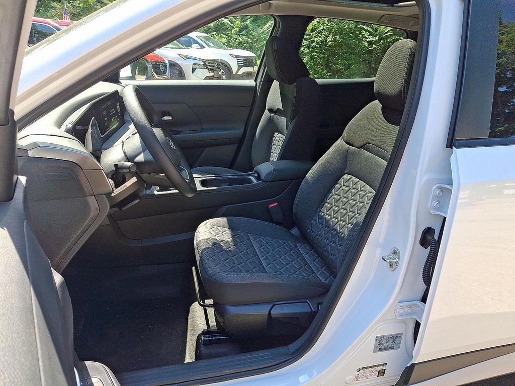 new 2025 Nissan Kicks car, priced at $28,961