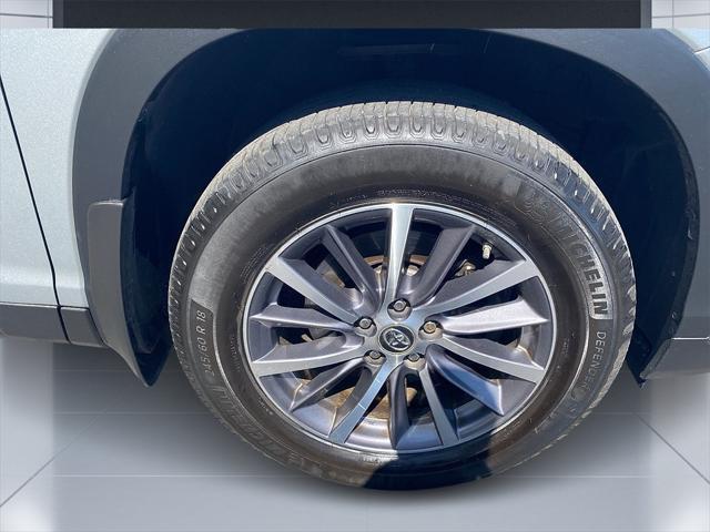 used 2019 Toyota Highlander car, priced at $23,895