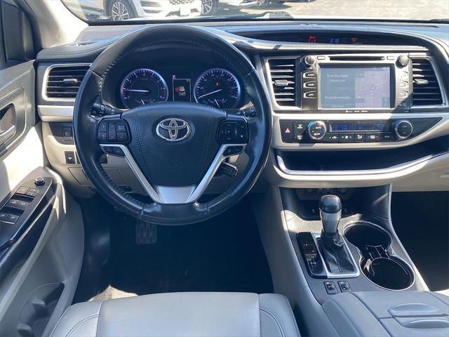 used 2019 Toyota Highlander car, priced at $23,895