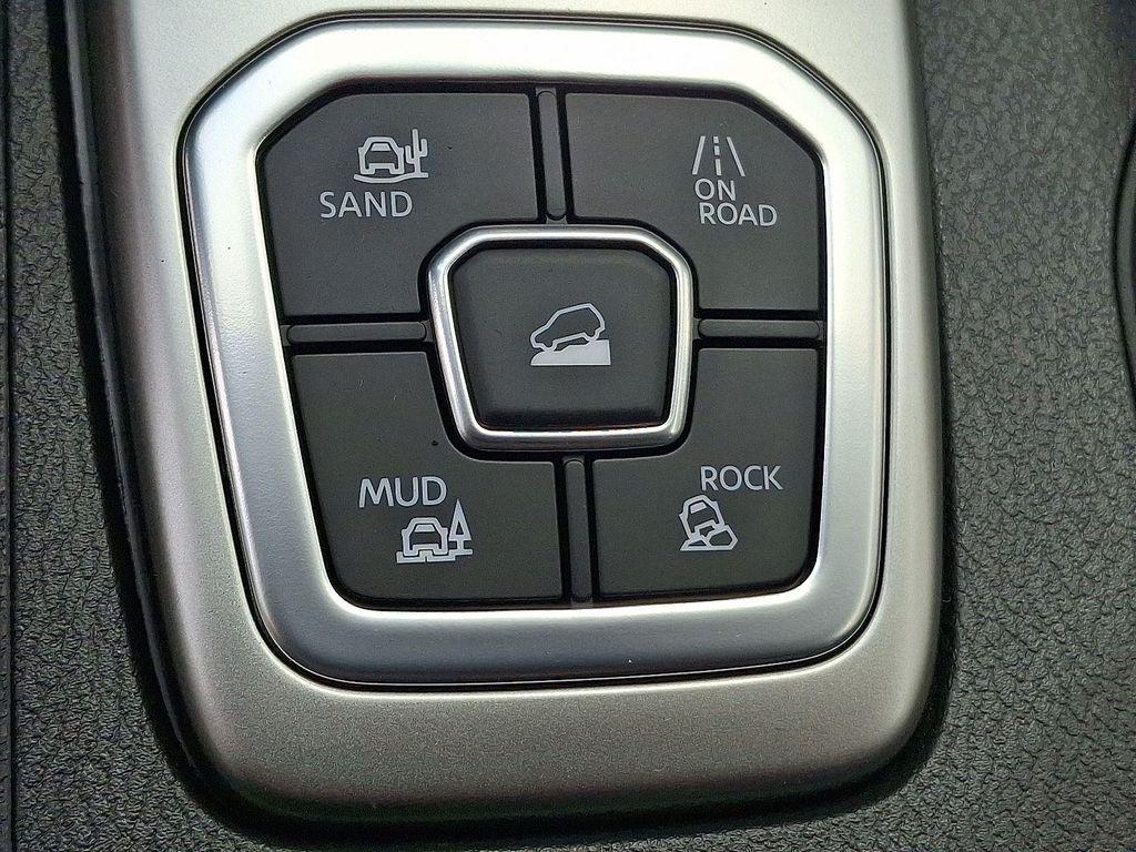 new 2026 Nissan Frontier car, priced at $40,875