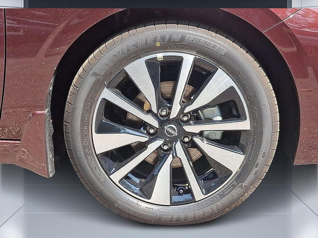 new 2025 Nissan Sentra car, priced at $25,753