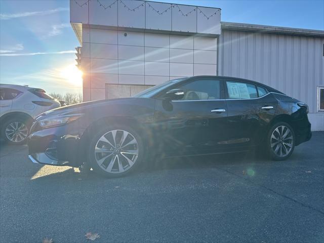 used 2019 Nissan Maxima car