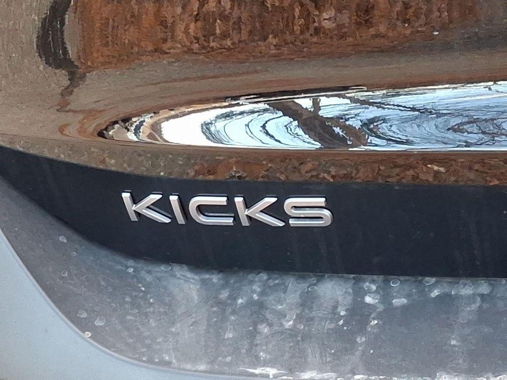 new 2025 Nissan Kicks car, priced at $29,184