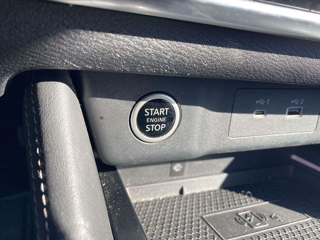 used 2022 Nissan Rogue car, priced at $25,899