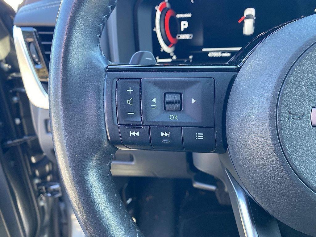 used 2022 Nissan Rogue car, priced at $25,899