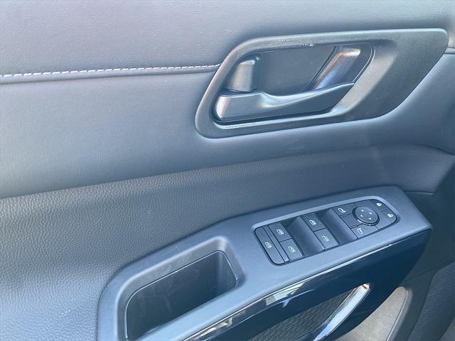 new 2025 Nissan Pathfinder car, priced at $40,495