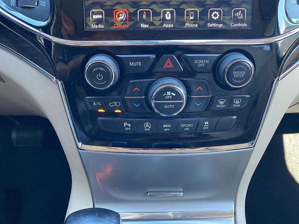 used 2020 Jeep Grand Cherokee car, priced at $18,695