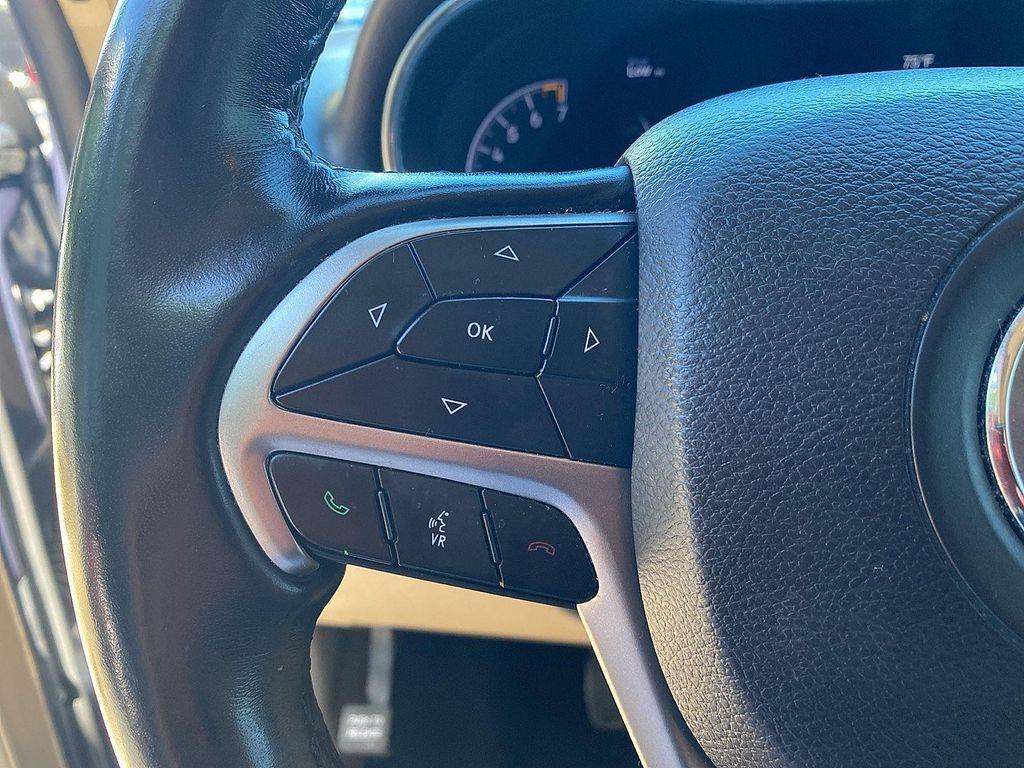 used 2020 Jeep Grand Cherokee car, priced at $18,695