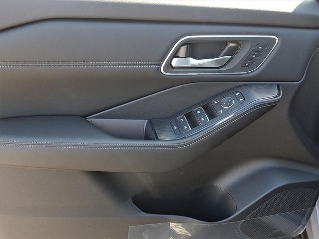 new 2025 Nissan Rogue car, priced at $45,930