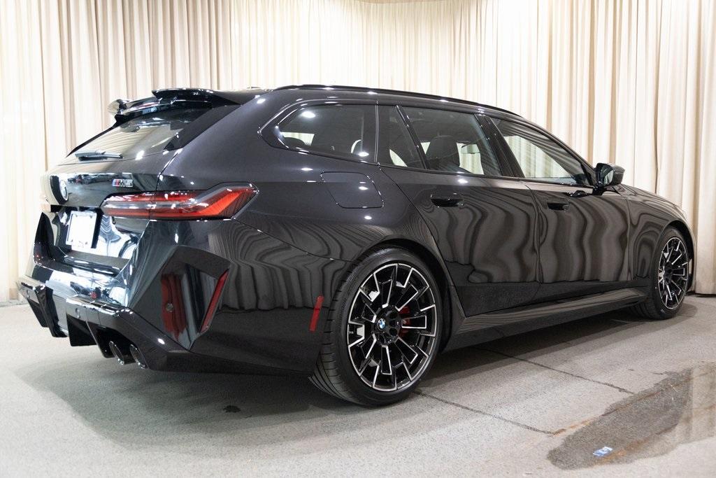 new 2025 BMW M5 car, priced at $132,105