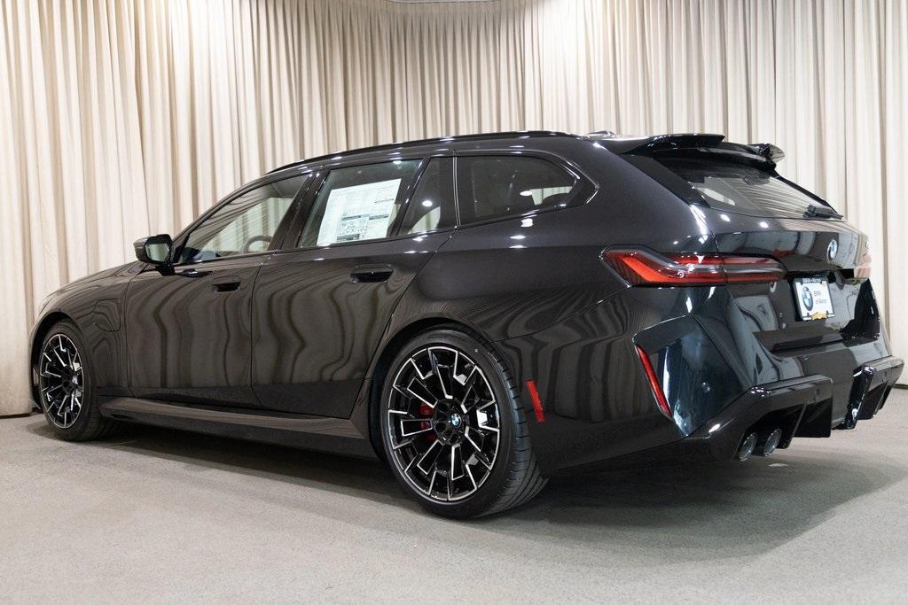 new 2025 BMW M5 car, priced at $132,105