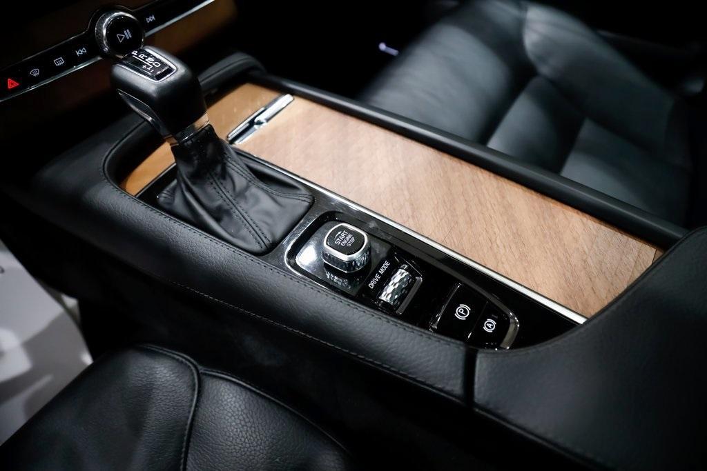 used 2021 Volvo XC90 car, priced at $22,276