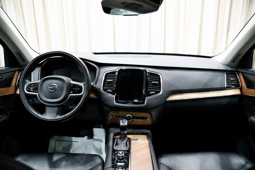 used 2021 Volvo XC90 car, priced at $22,276