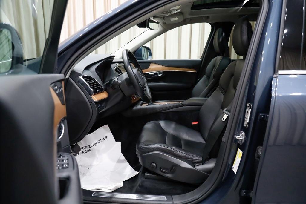 used 2021 Volvo XC90 car, priced at $22,276