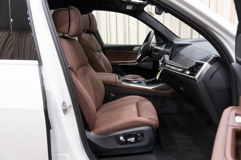 new 2026 BMW X7 car, priced at $96,335