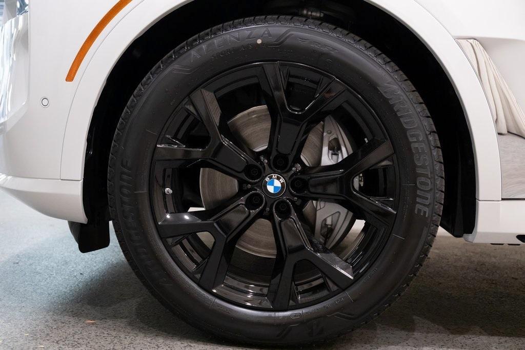 new 2026 BMW X7 car, priced at $96,335