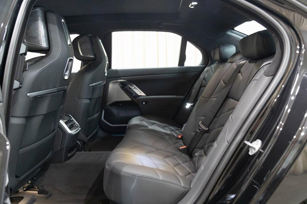 new 2025 BMW 760 car, priced at $130,025
