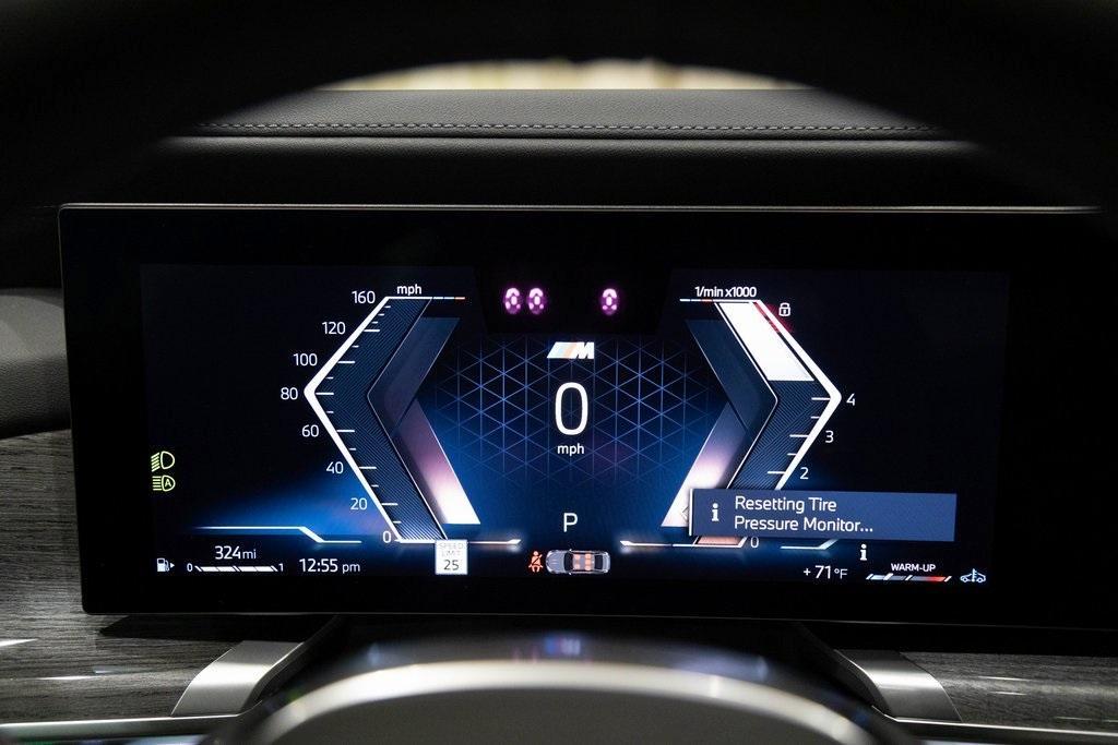 new 2025 BMW 760 car, priced at $130,025