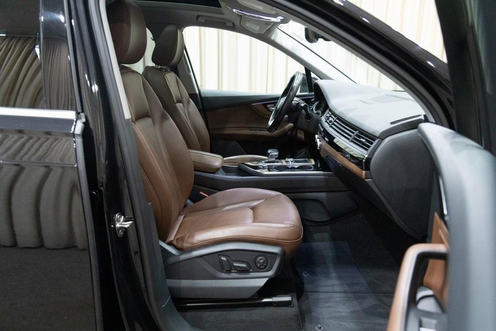 used 2017 Audi Q7 car, priced at $15,031