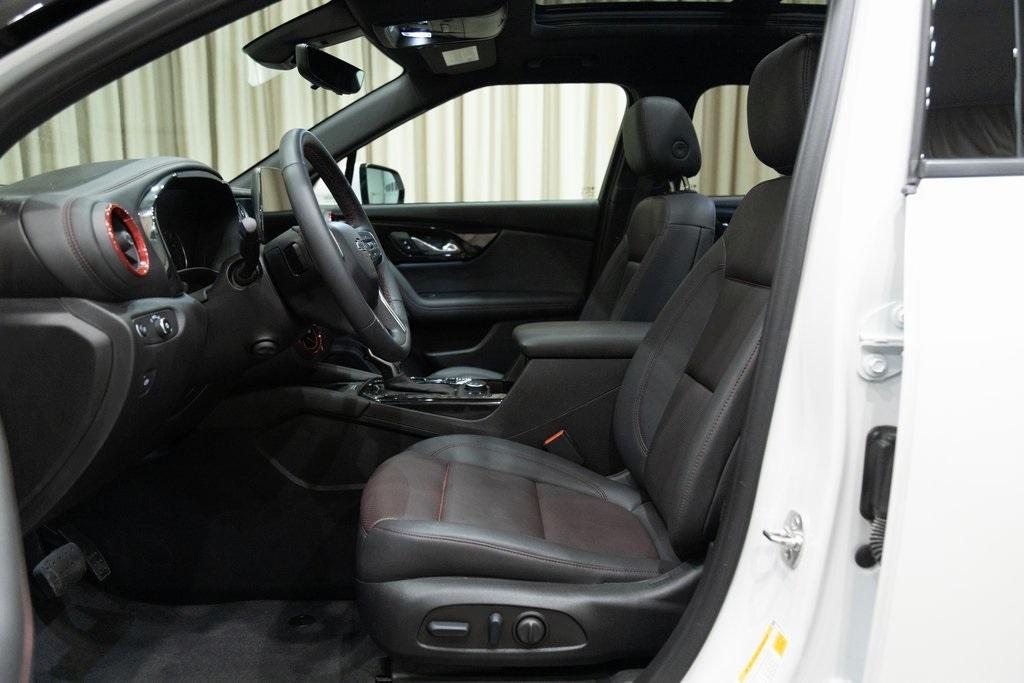 used 2024 Chevrolet Blazer car, priced at $33,018