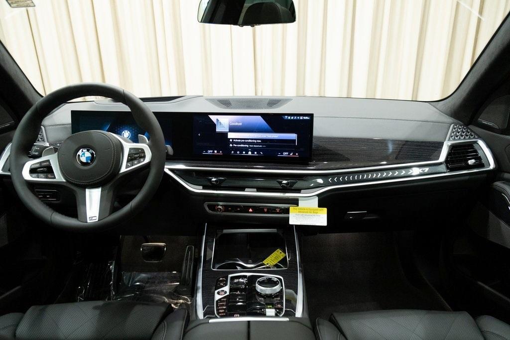 new 2026 BMW X7 car, priced at $96,285