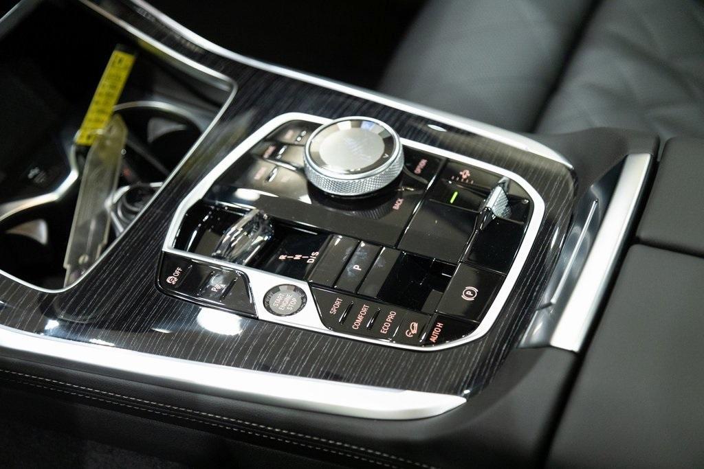 new 2026 BMW X7 car, priced at $96,285