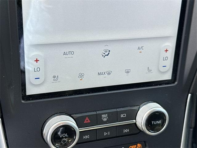 used 2023 Ford Edge car, priced at $22,497