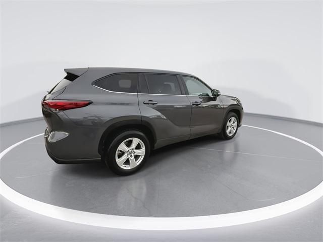 used 2023 Toyota Highlander car, priced at $29,997