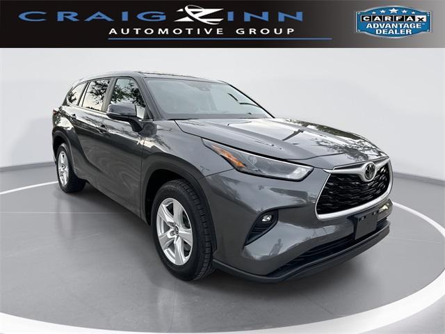 used 2023 Toyota Highlander car, priced at $29,997