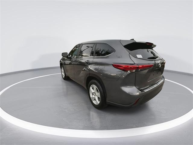 used 2023 Toyota Highlander car, priced at $29,997