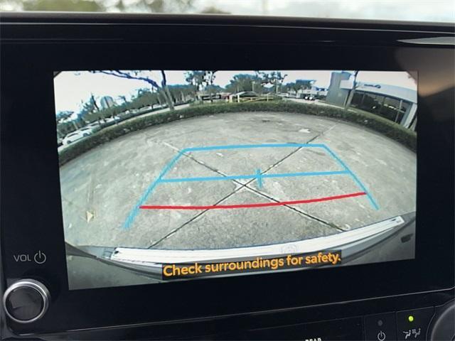 used 2023 Toyota Highlander car, priced at $29,997