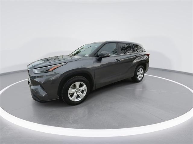 used 2023 Toyota Highlander car, priced at $29,997