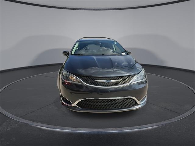 used 2019 Chrysler Pacifica car, priced at $18,999