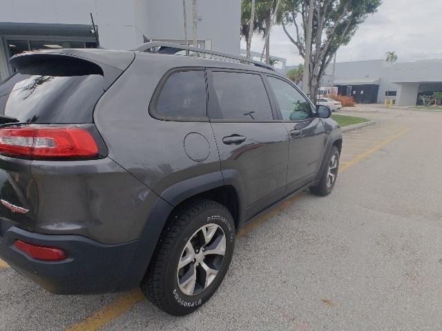 used 2018 Jeep Cherokee car, priced at $21,849