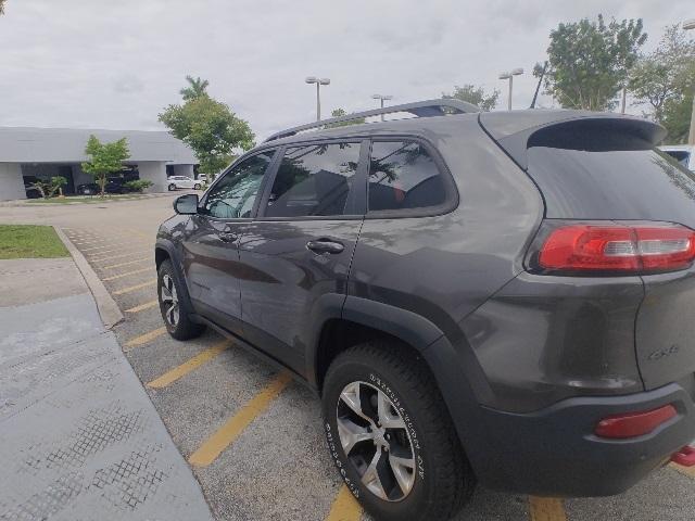 used 2018 Jeep Cherokee car, priced at $21,849