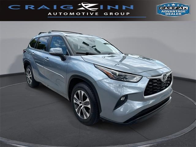 used 2023 Toyota Highlander car, priced at $32,597