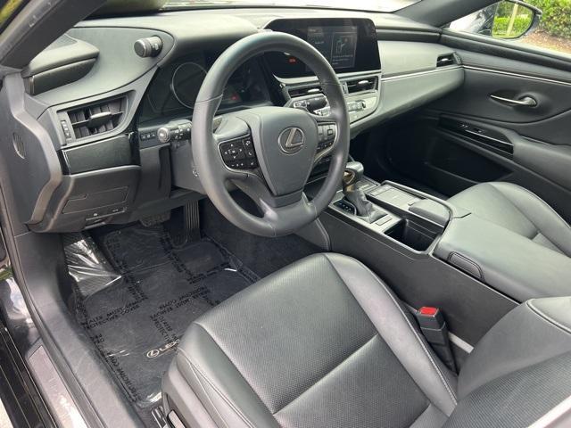 used 2022 Lexus ES 350 car, priced at $35,667