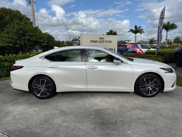 used 2022 Lexus ES 350 car, priced at $35,651