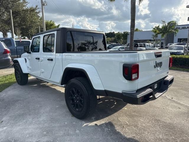 used 2023 Jeep Gladiator car, priced at $31,920