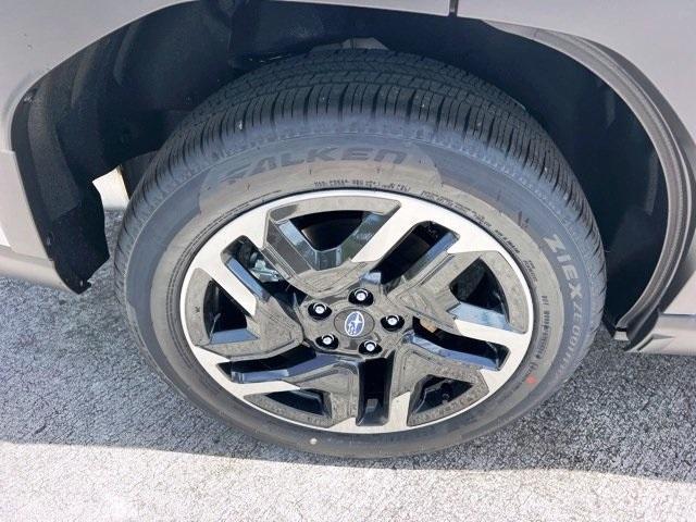 new 2025 Subaru Forester car, priced at $37,254