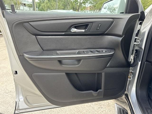 used 2014 Chevrolet Traverse car, priced at $9,997