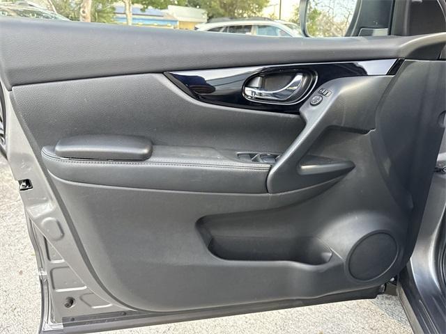 used 2020 Nissan Rogue Sport car, priced at $13,999