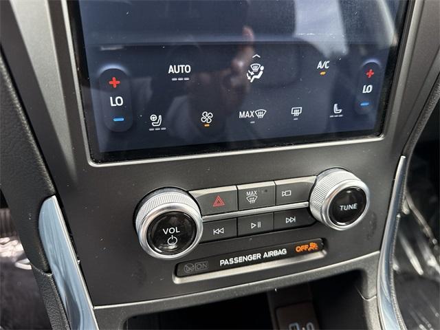 used 2024 Ford Edge car, priced at $27,740