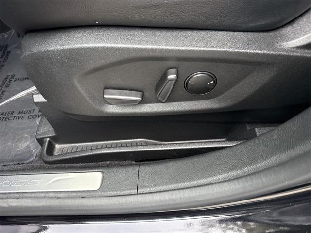 used 2024 Ford Edge car, priced at $27,740