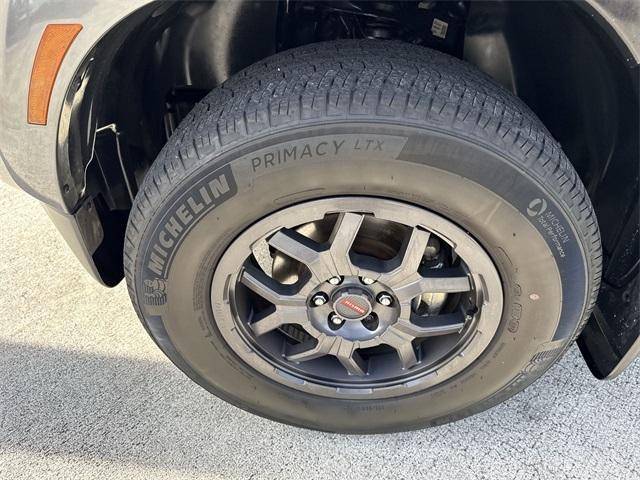 used 2022 Nissan Frontier car, priced at $24,998