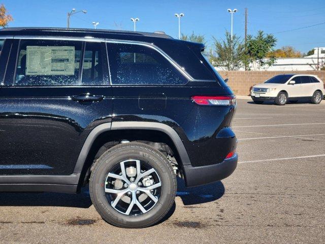 new 2025 Jeep Grand Cherokee car, priced at $51,432