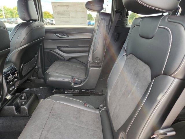 new 2025 Jeep Grand Cherokee L car, priced at $41,134