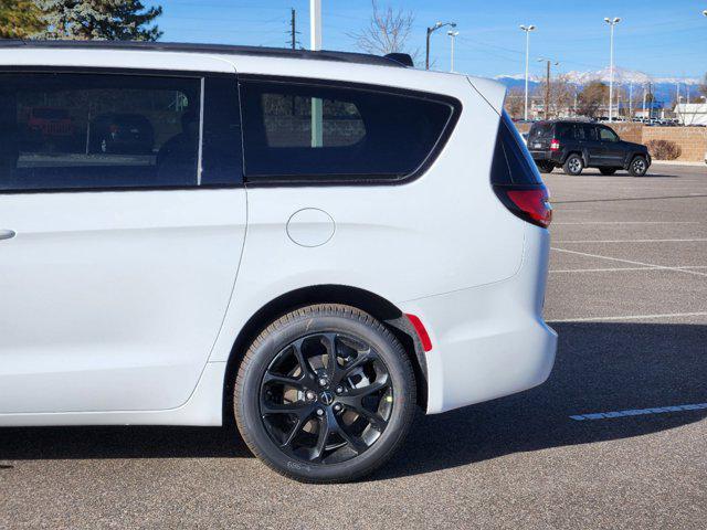 new 2025 Chrysler Pacifica car, priced at $50,607